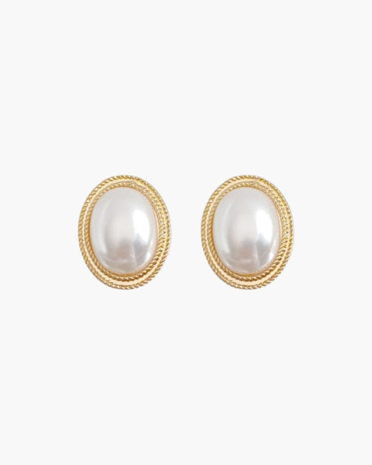 Pendientes Ovalados de Perla Radiance
